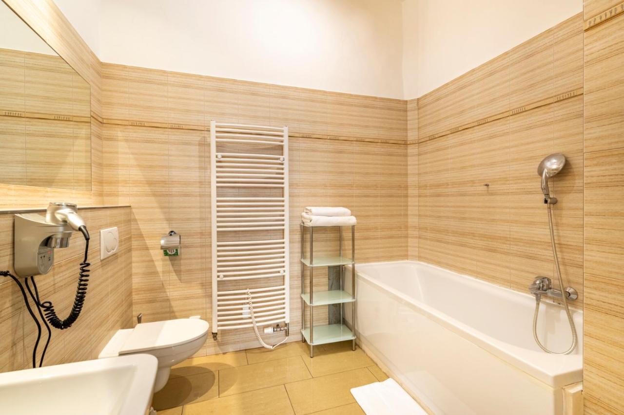 Apart Otel Templova - Old Town *